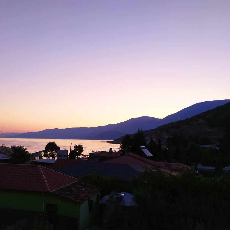 Hotel Saint Marena Pogradec Bagian luar foto